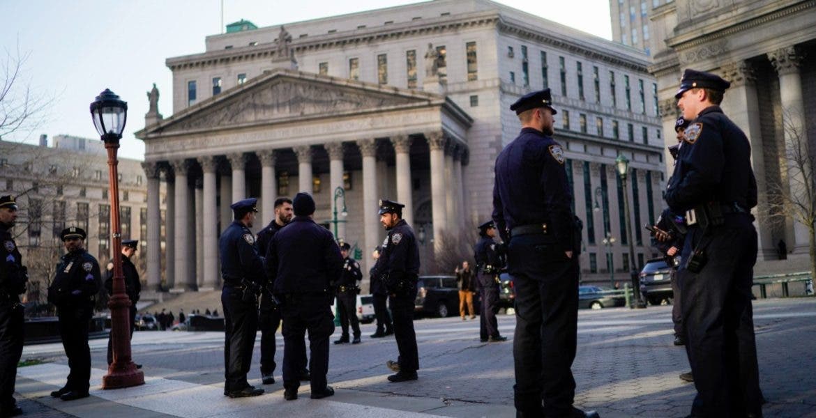 TERRORISM: Court hearing in Manhattan Trump case interrupted by bomb threat